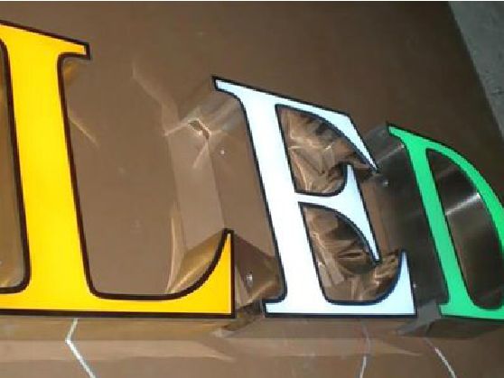 肥西介绍LED招牌的基础知识。